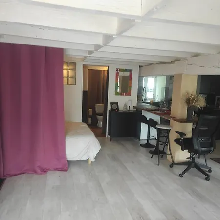 Holiday home Les Jardins De Shambhala