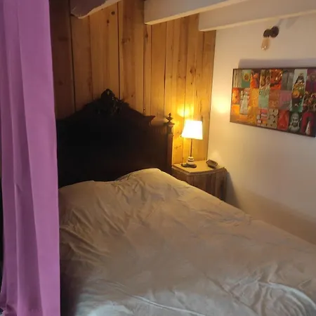 Holiday home Les Jardins De Shambhala *