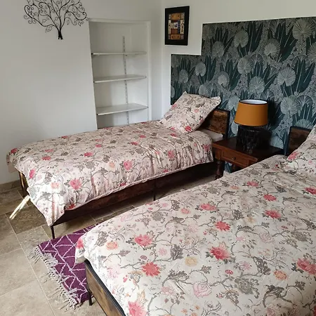 Les Jardins De Shambhala Holiday home